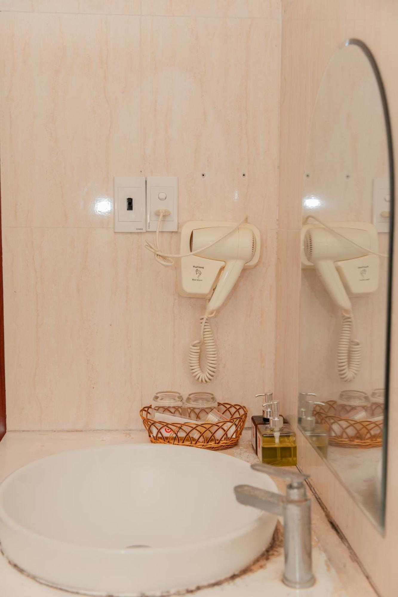 Khach San Son Thinh Hotel Vung Tau Bagian luar foto