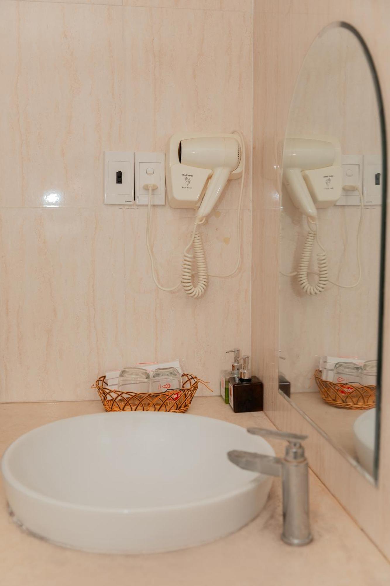 Khach San Son Thinh Hotel Vung Tau Bagian luar foto